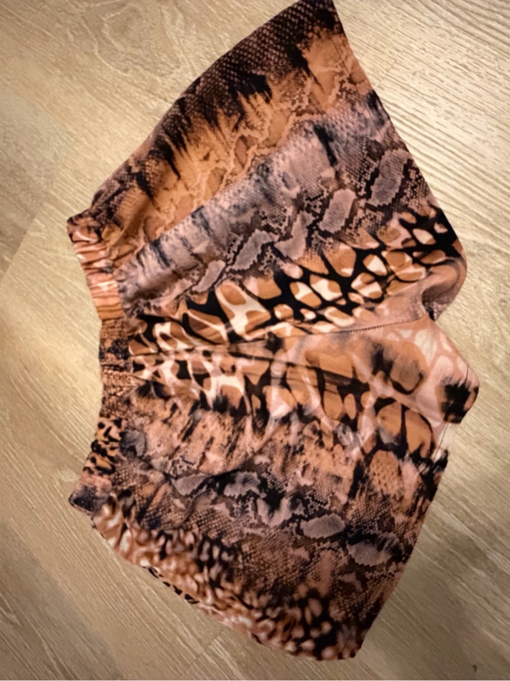 fab’rik Snake Print Casual Shorts Size L